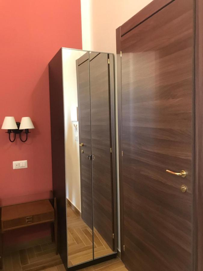B&B I Due Teatri 那不勒斯 外观 照片