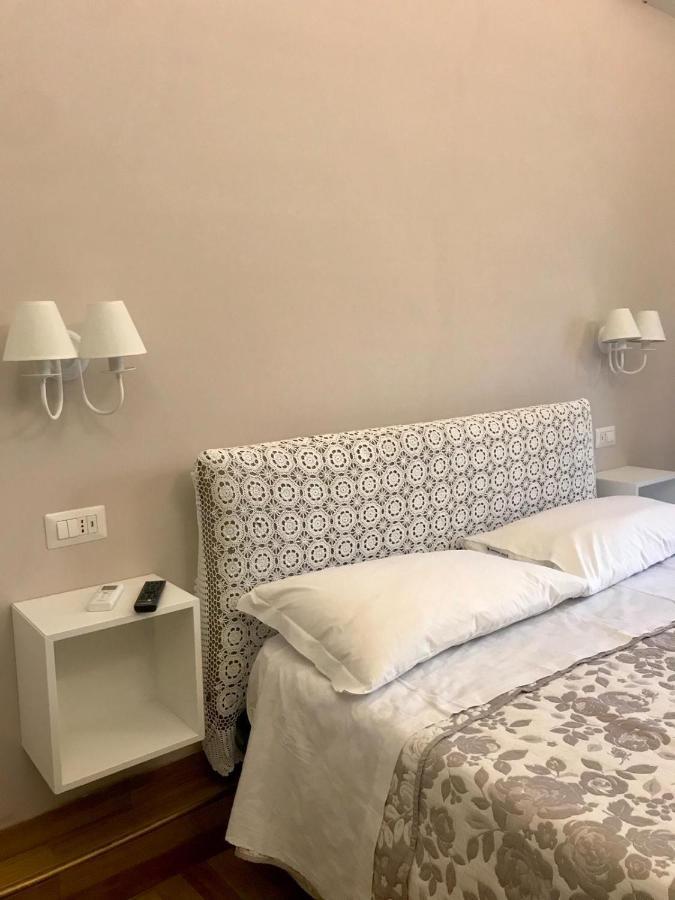 B&B I Due Teatri 那不勒斯 外观 照片
